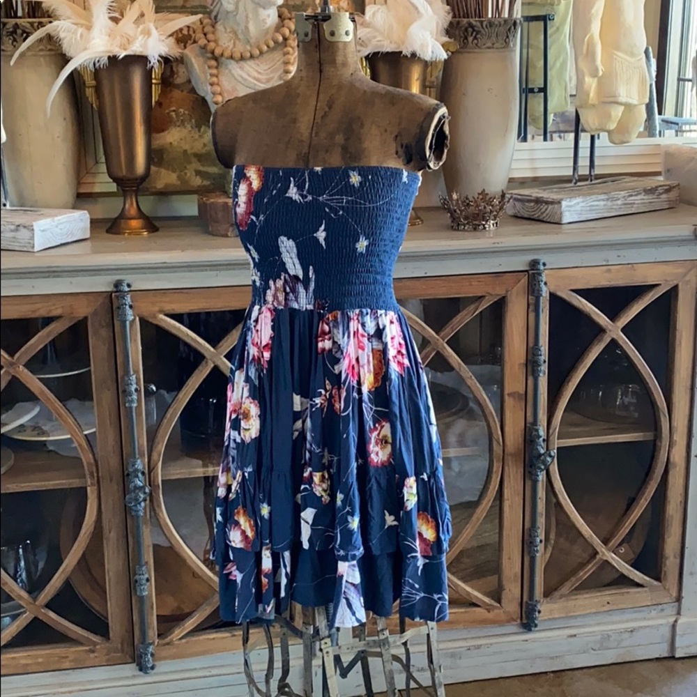 Floral strapless